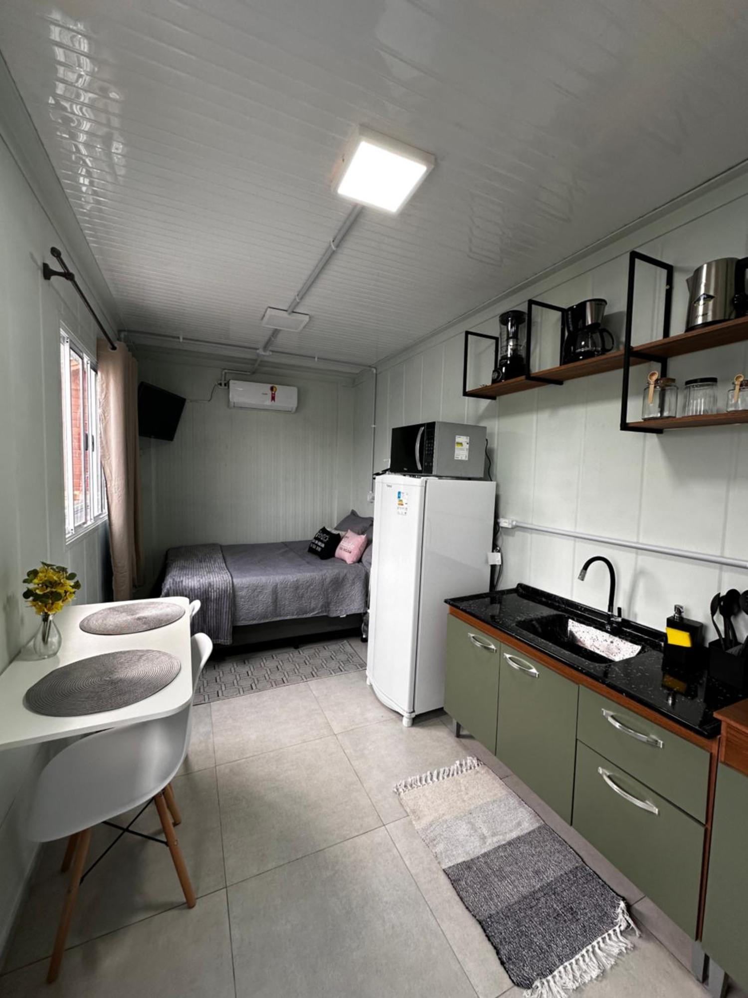イタペマ Kitnet Container Com Garagemヴィラ エクステリア 写真